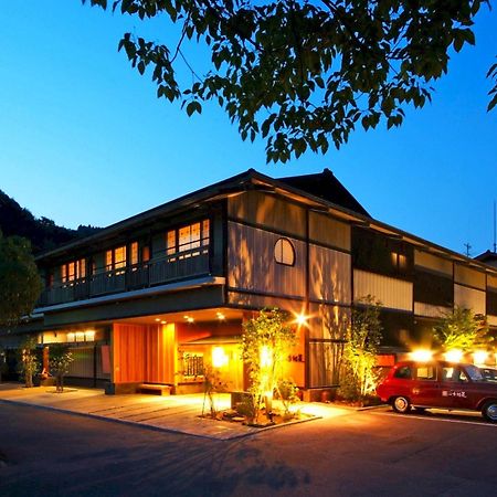 Onishiya Suishoen Toyooka  Bagian luar foto