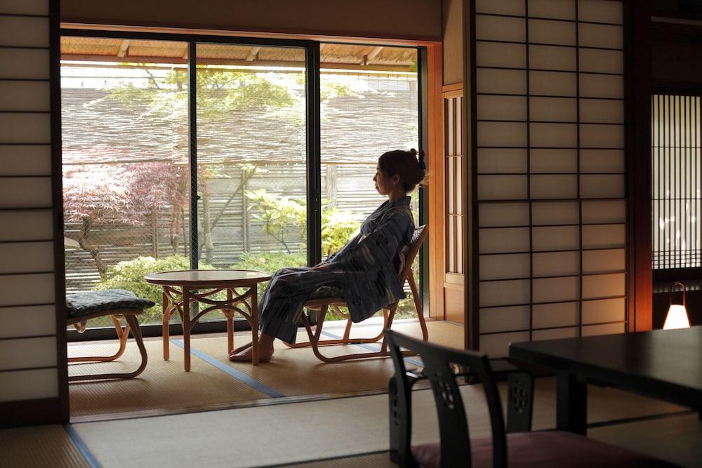 Onishiya Suishoen Toyooka  Bagian luar foto
