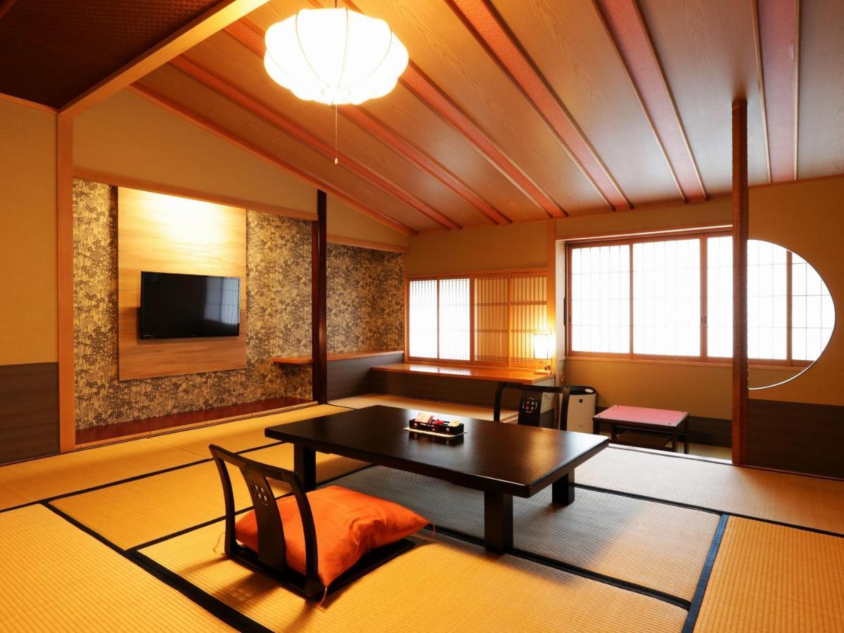Onishiya Suishoen Toyooka  Bagian luar foto