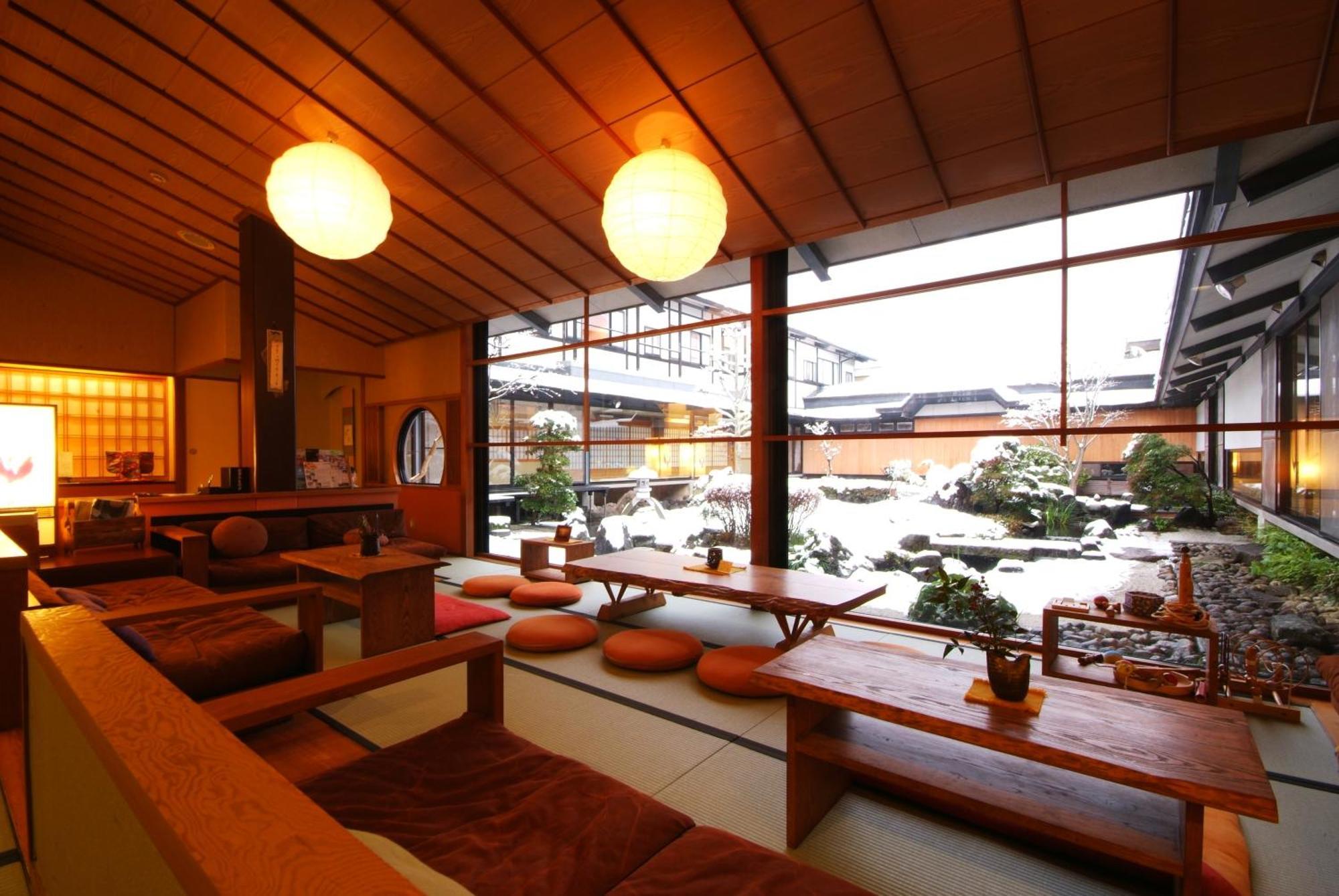 Onishiya Suishoen Toyooka  Bagian luar foto