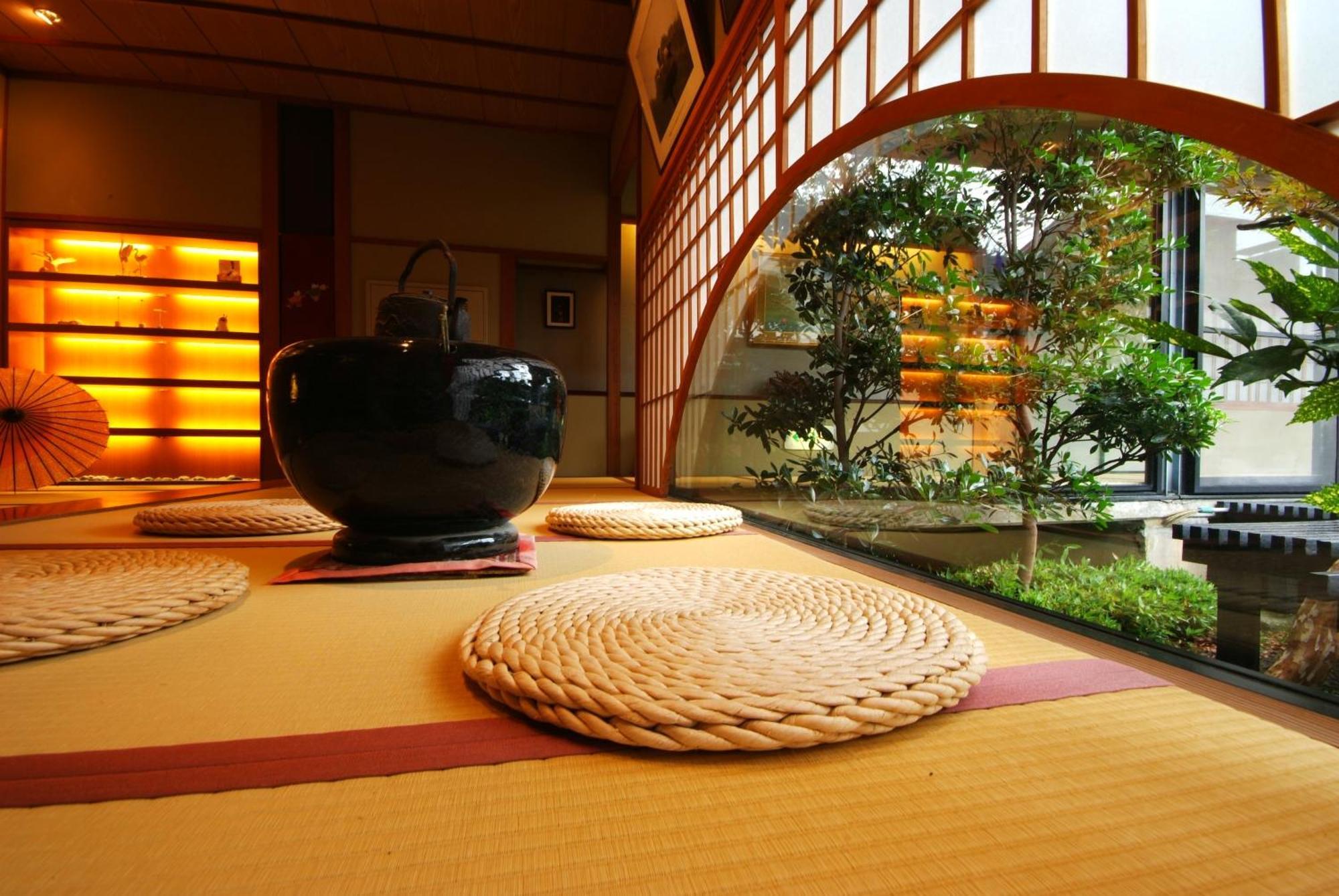 Onishiya Suishoen Toyooka  Bagian luar foto