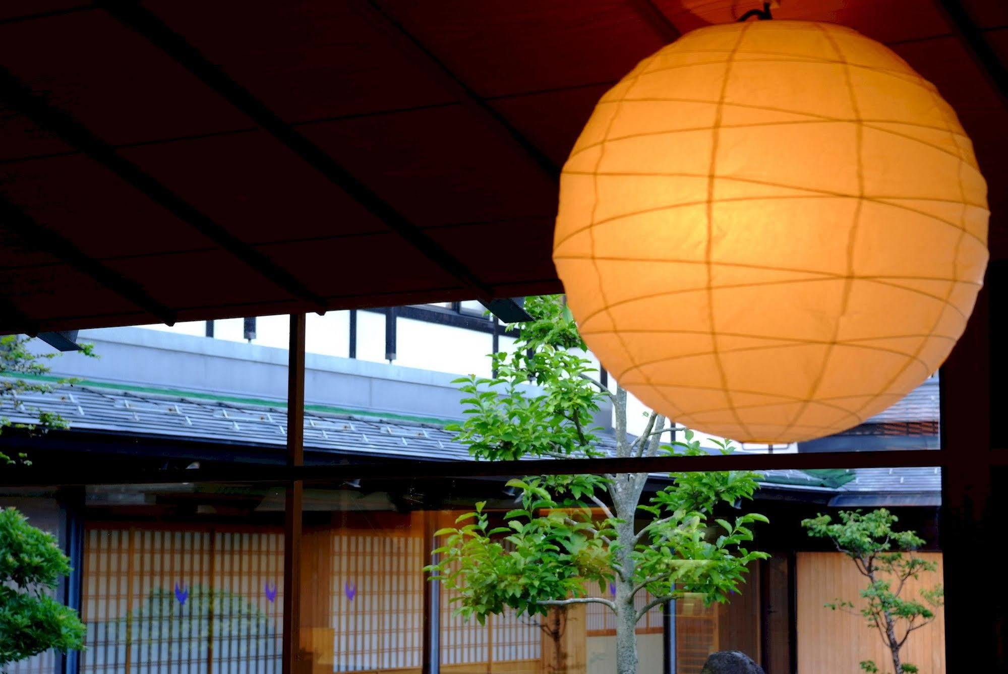 Onishiya Suishoen Toyooka  Bagian luar foto