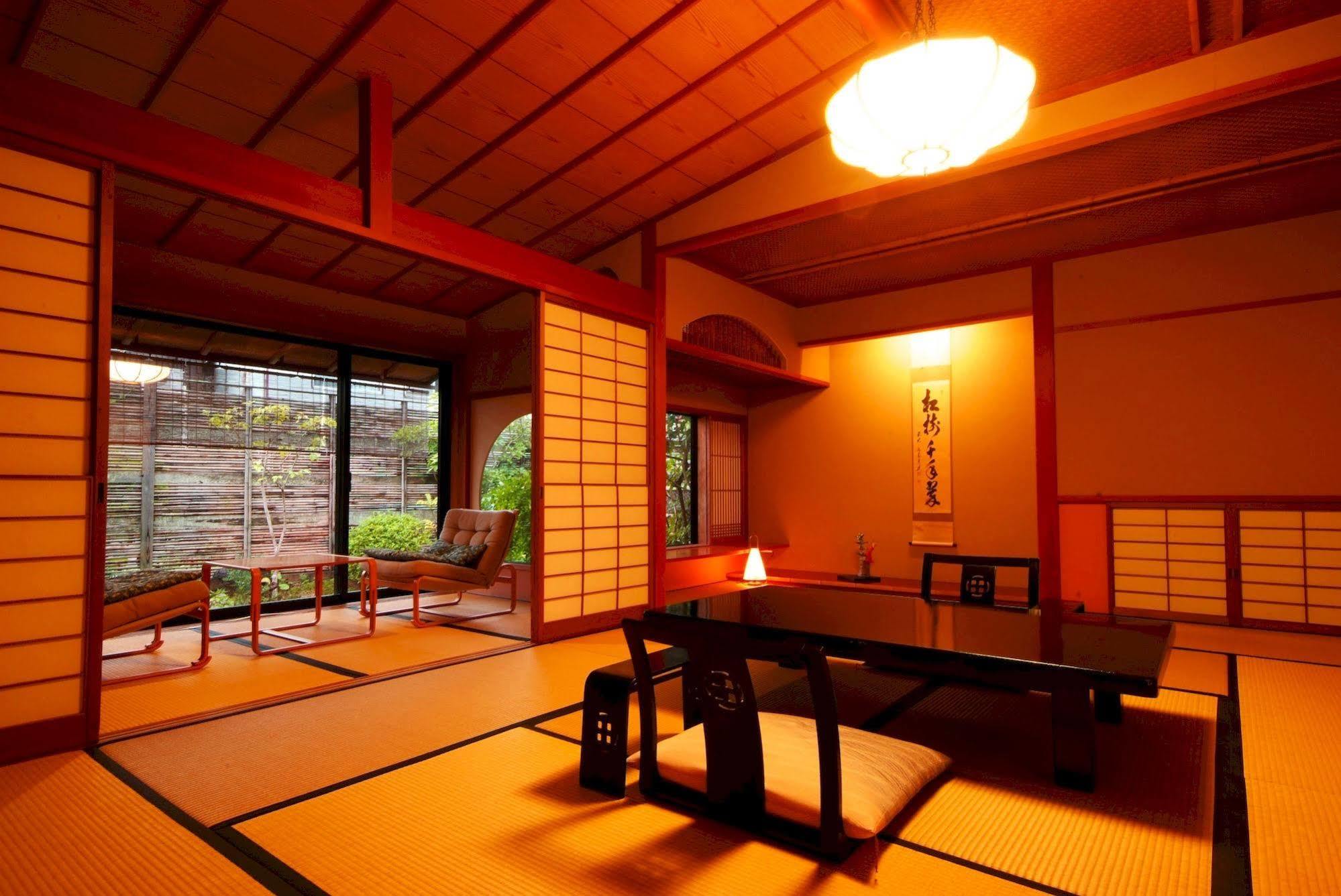 Onishiya Suishoen Toyooka  Bagian luar foto